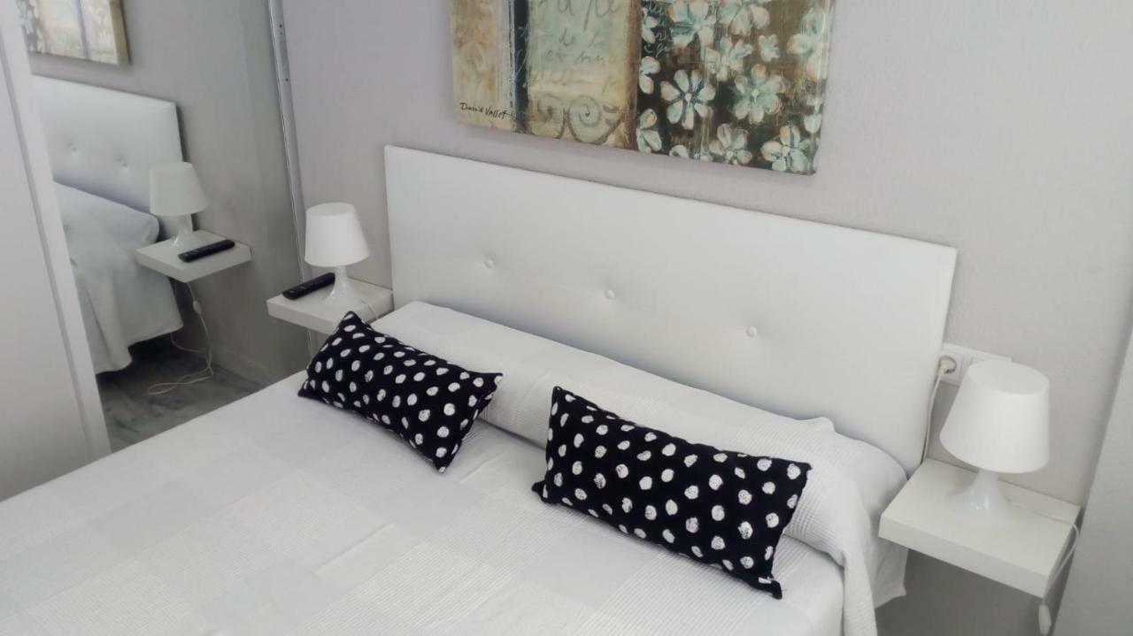 Apartamentos Laguna Beach Торрокс-Коста Экстерьер фото